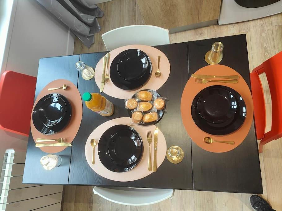 La Feline - Duplex - Vieux Valenciennes - Familial Apartment Luaran gambar