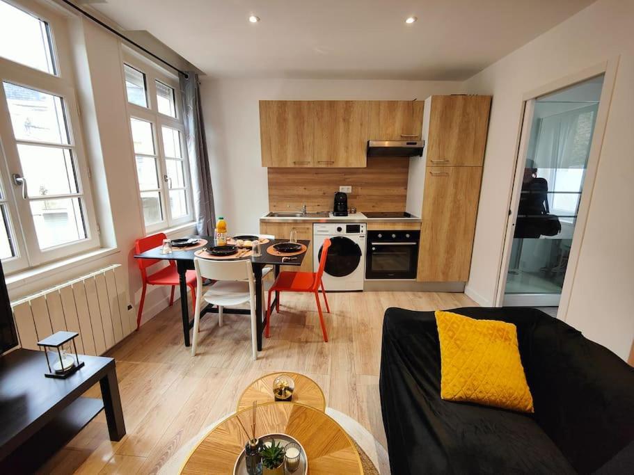 La Feline - Duplex - Vieux Valenciennes - Familial Apartment Luaran gambar